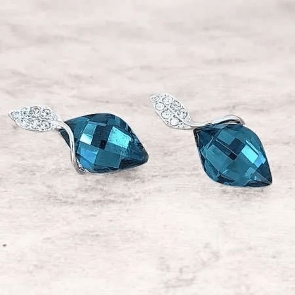 Elegant Dark Blue Crystal Earrings - Picture 2 of 11